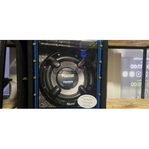 Magnat Pro Charger (S/H)